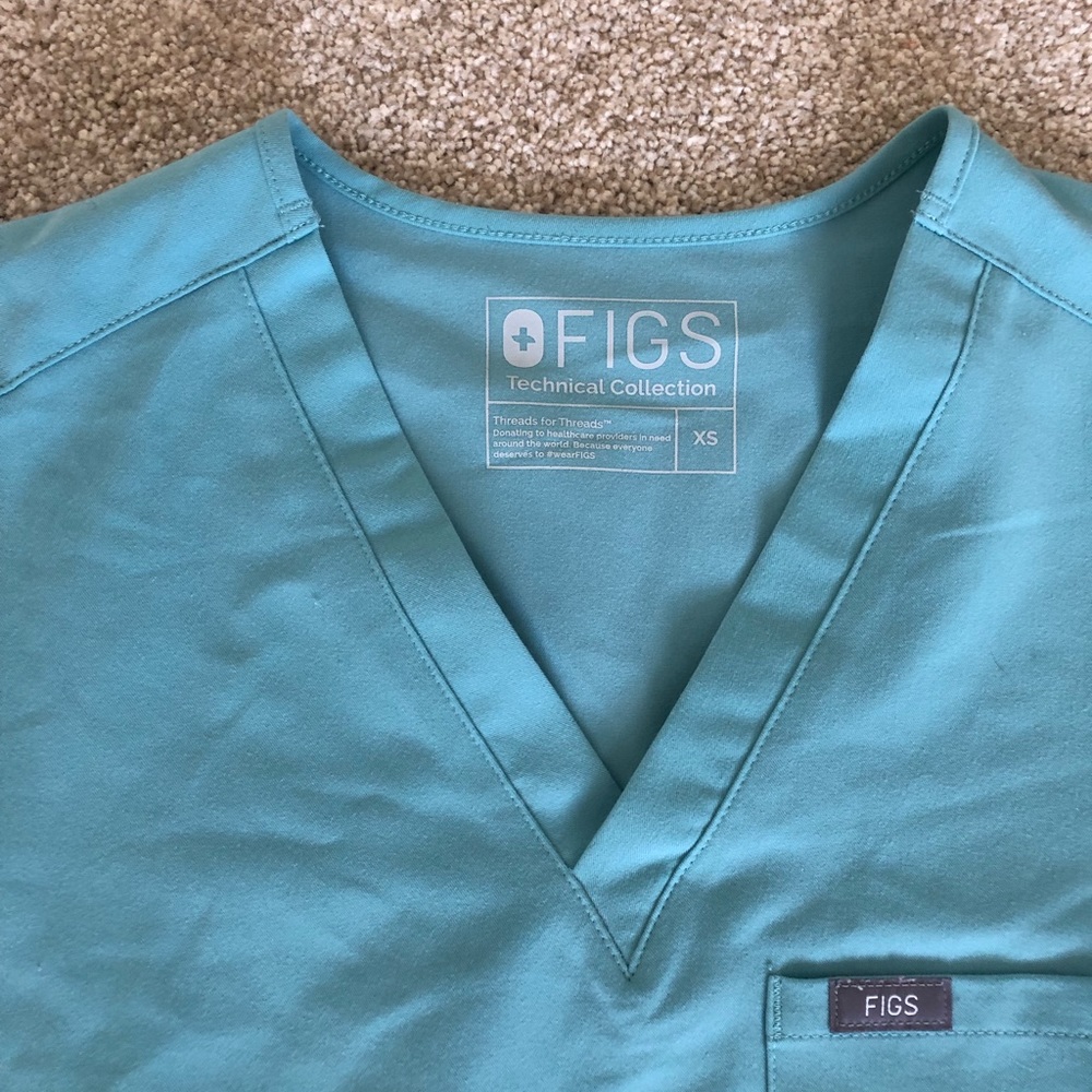 Figs Scrub Top - Picture 3 of 3
